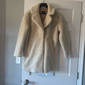 Abercrombie and Fitch Women’s Sherpa Overcoat. Size XS.